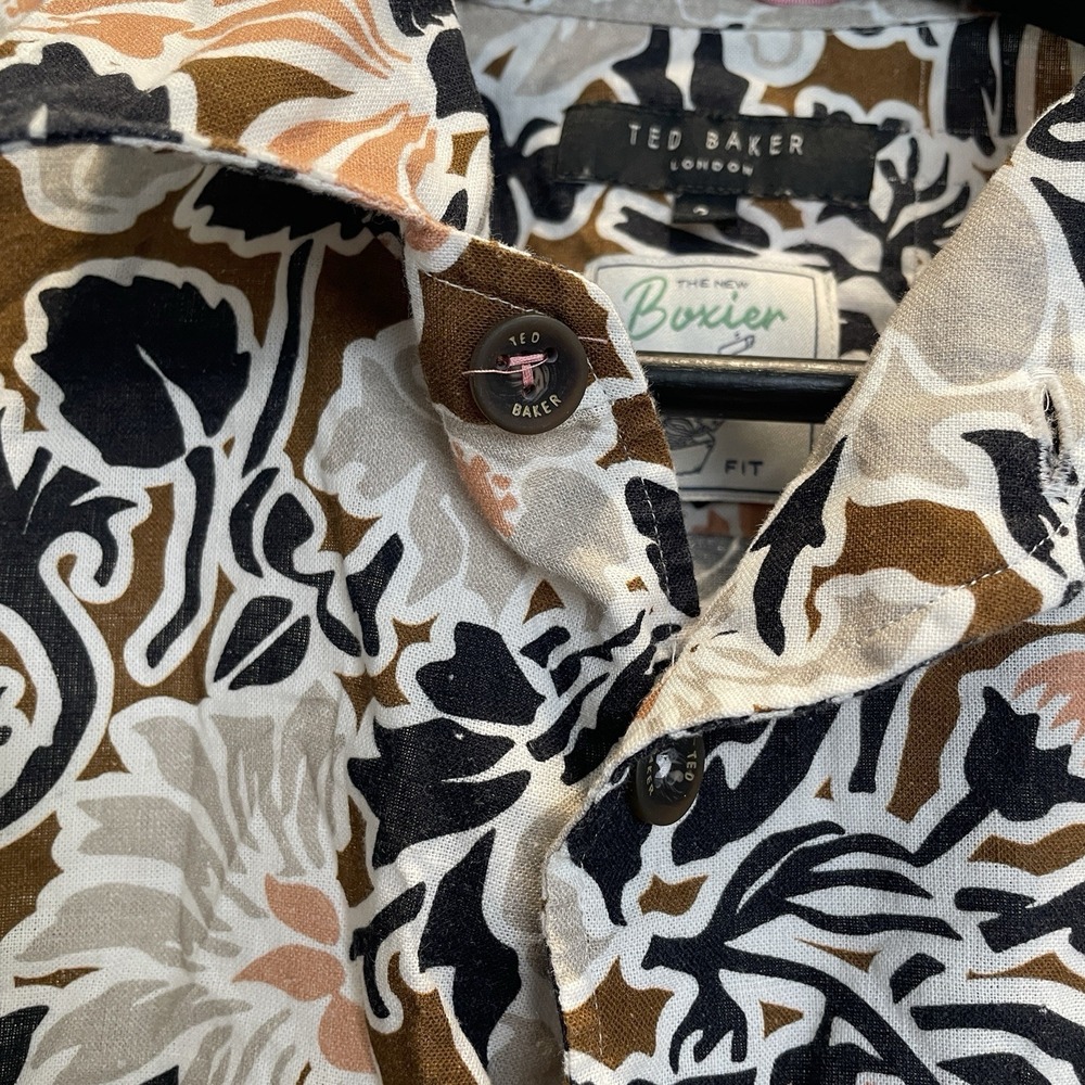 Ted Baker London Floral Regular Fit Short Sleeve Button Down Shirt Size 3 Medium - Picture 3 of 8